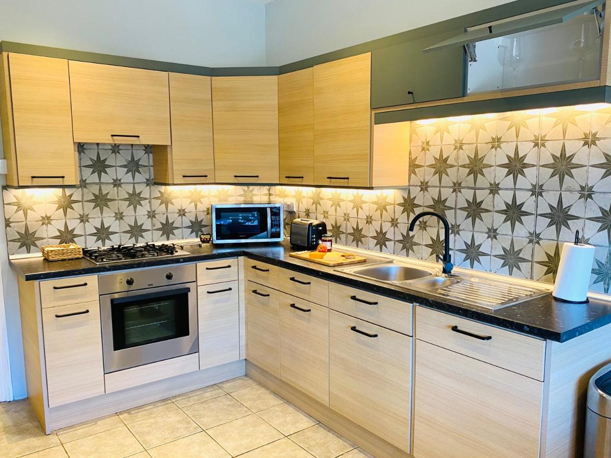 Clarendon View, Historic Apartment With Sea Views Ventnor Luaran gambar
